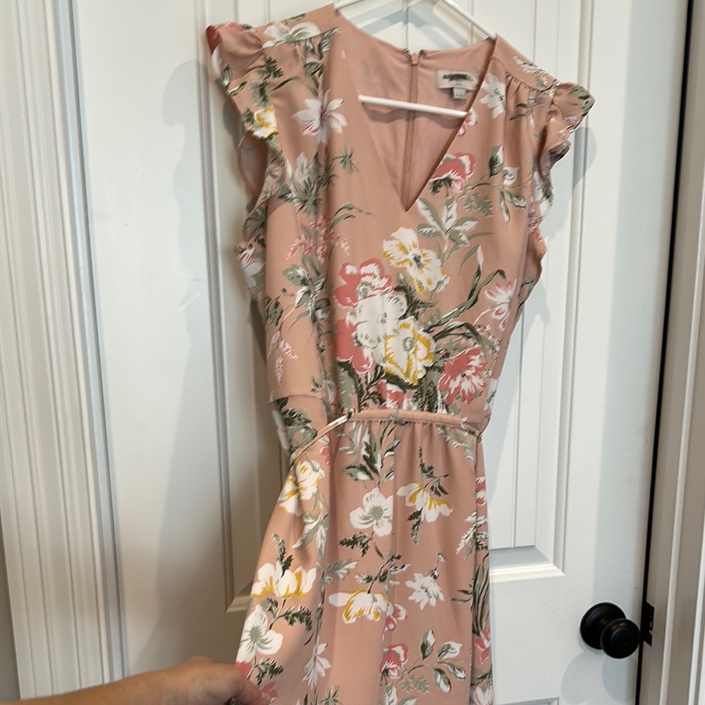 Floral Pink Dress with Ruffle Sleeves